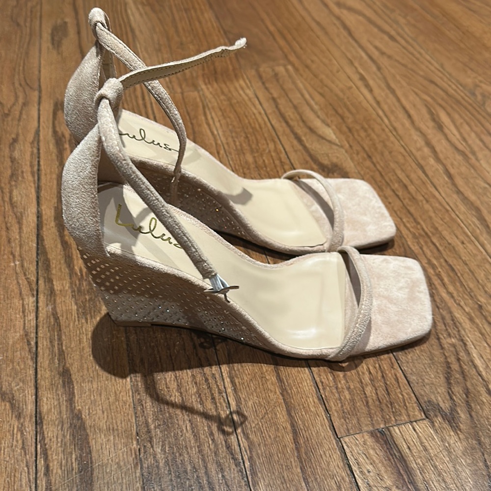 Lulus Rhinestone Wedge Sandals size 9